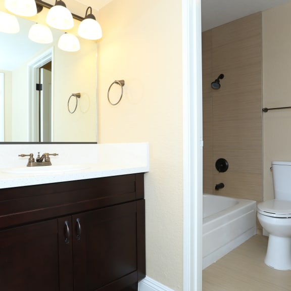 Spring Valley Las Vegas Apartments Sky Court Harbors at the Lakes